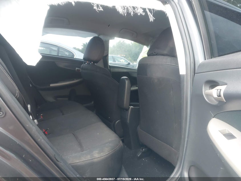 2013 TOYOTA COROLLA auction photo 8