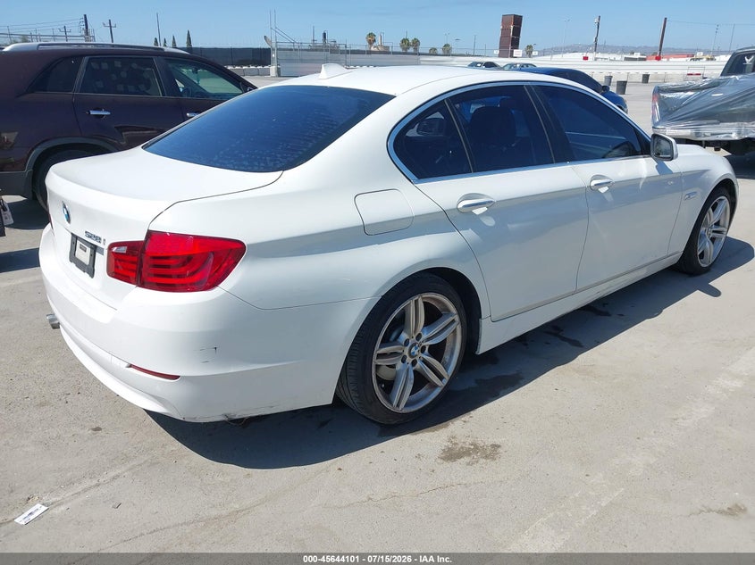 Vin: wbaxg5c56cdx05104, lot: 46142624, bmw 528i 20124