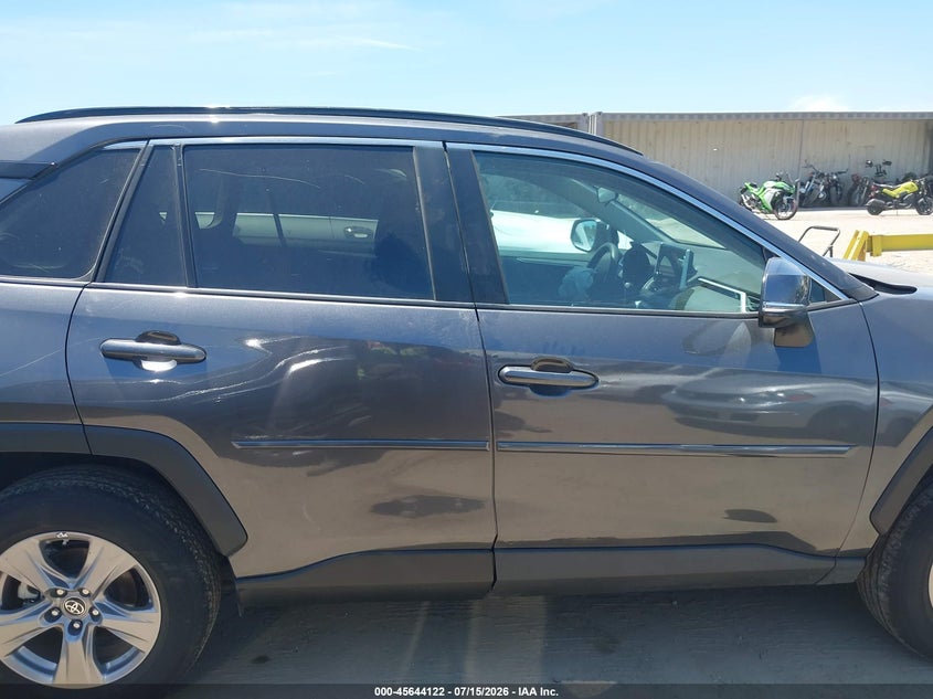AtlanticExpress - Toyota RAV4 Hybrid