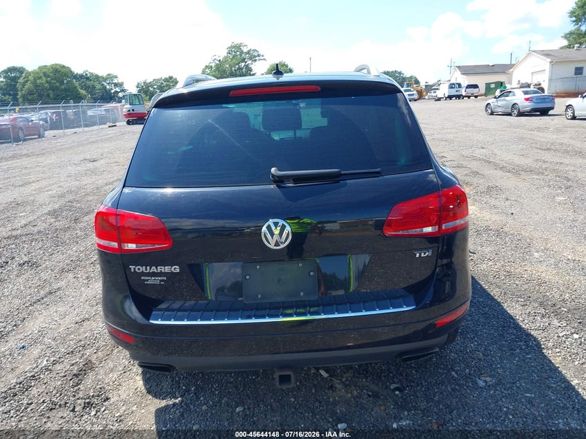 2014 Volkswagen Touareg Tdi Lux VIN: WVGEP9BP8ED001134 Lot: 45644148