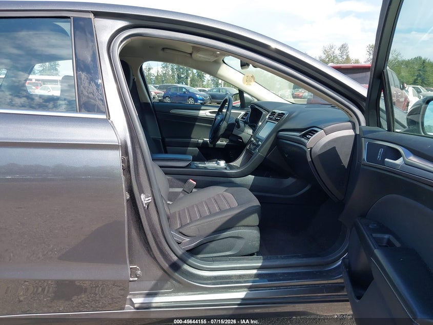 2020 FORD FUSION auction photo 5