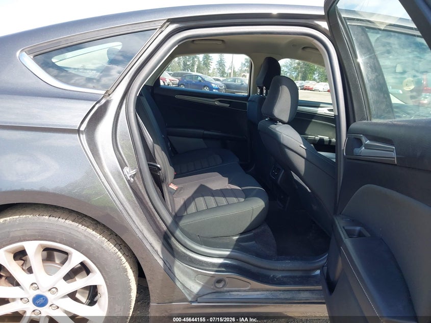 2020 FORD FUSION auction photo 8