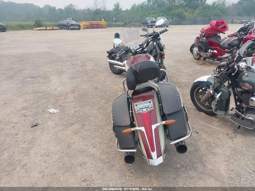 2013 Victory Motorcycles Cross Roads Classic VIN: 5VPBW36N3D3015884 Lot: 45644239