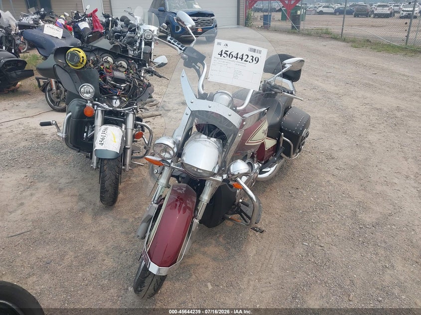 2013 VICTORY MOTORCYCLES CROSS ROADS auction photo 5