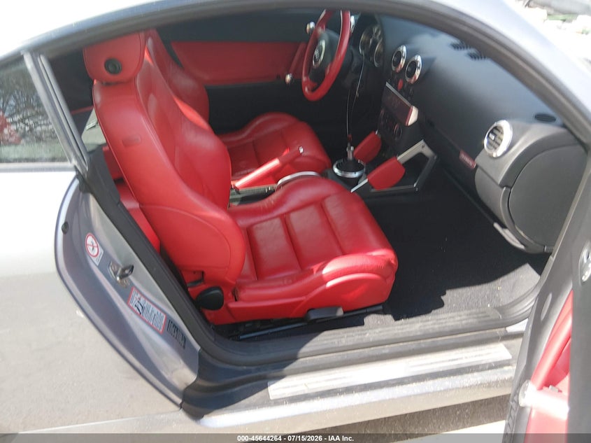 2002 AUDI TT auction photo 5