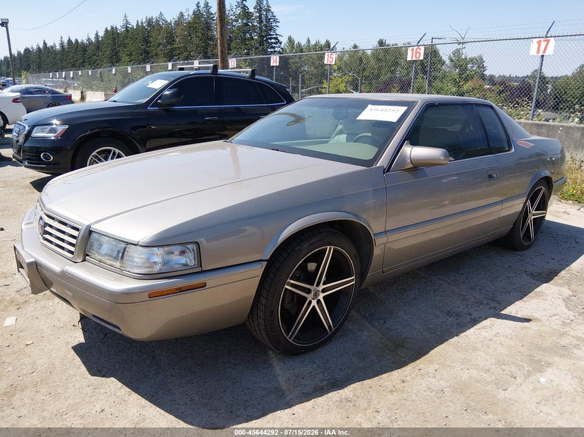 2001 CADILLAC ELDORADO auction photo 2