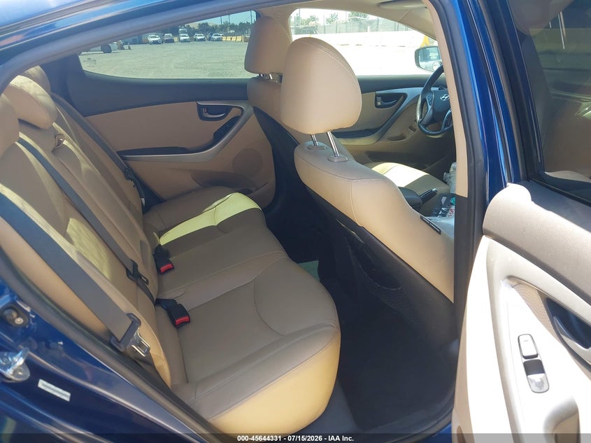 2013 HYUNDAI ELANTRA auction photo 8
