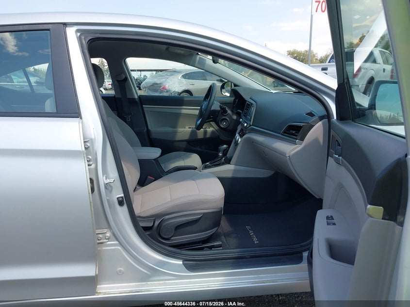 2019 HYUNDAI ELANTRA auction photo 5