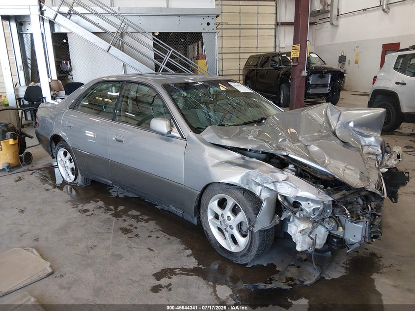 2001 Lexus Es 300 VIN: JT8BF28G910333141 Lot: 45644341