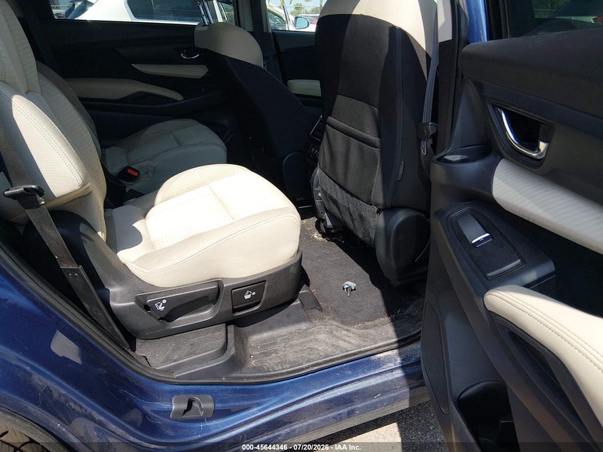 2020 Subaru Ascent Premium VIN: 4S4WMAFD5L3459411 Lot: 45644346