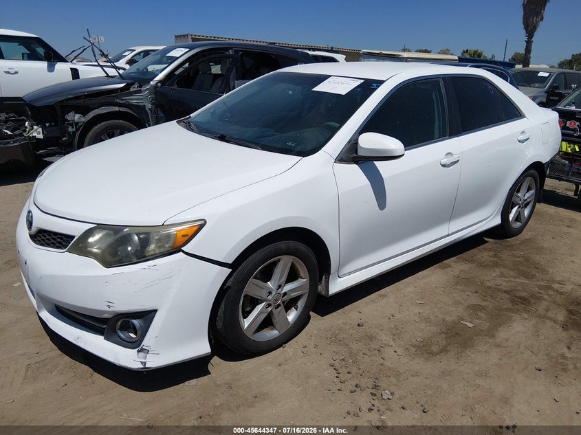 2014 Toyota Camry, Удар сзади, IAAI, VIN 4T1BF1FK2EU842016 — фото 2