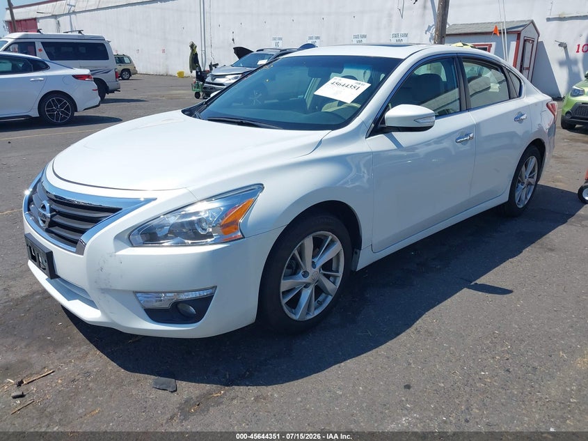 2013 Nissan Altima, Right Side, IAAI, VIN 1N4AL3AP8DC103461 — photo 2