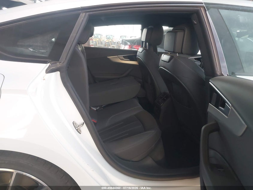 2025 AUDI A5 SPORTBACK auction photo 8