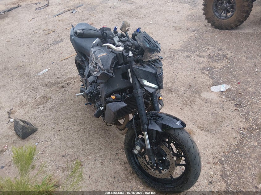 2025 YAMAHA MT09 auction photo 2