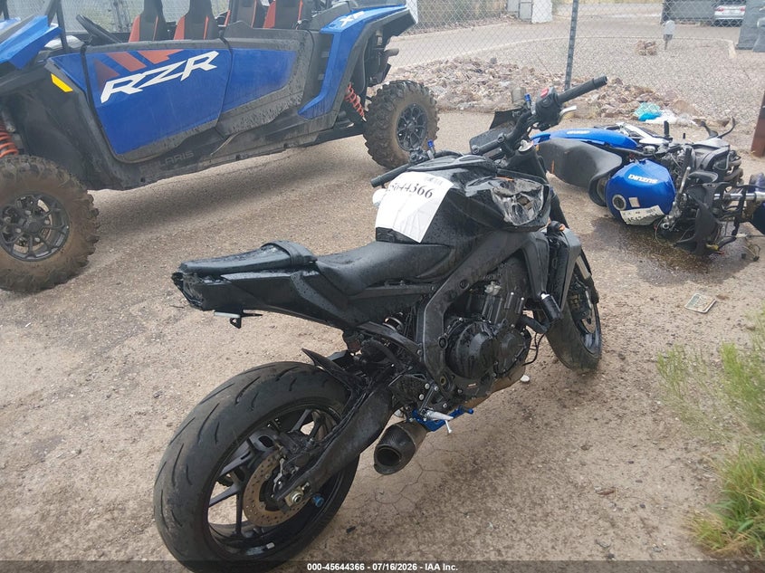 2025 YAMAHA MT09 auction photo 3