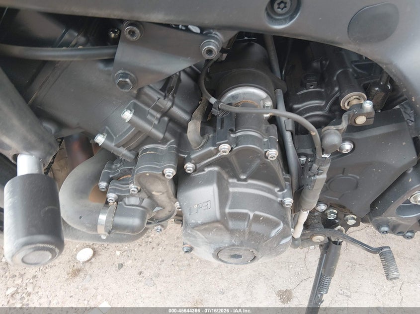2025 YAMAHA MT09 auction photo 8