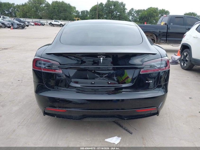 2022 Tesla Model S Plaid Tri Motor All-Wheel Drive VIN: 5YJSA1E60NF462530 Lot: 45644570