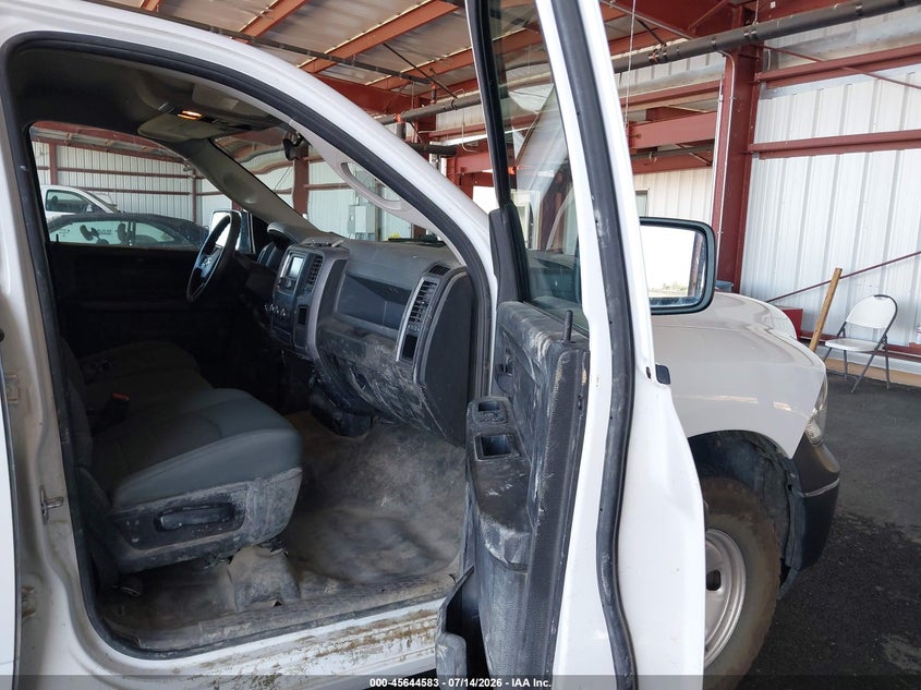2020 RAM 1500 CLASSIC auction photo 5