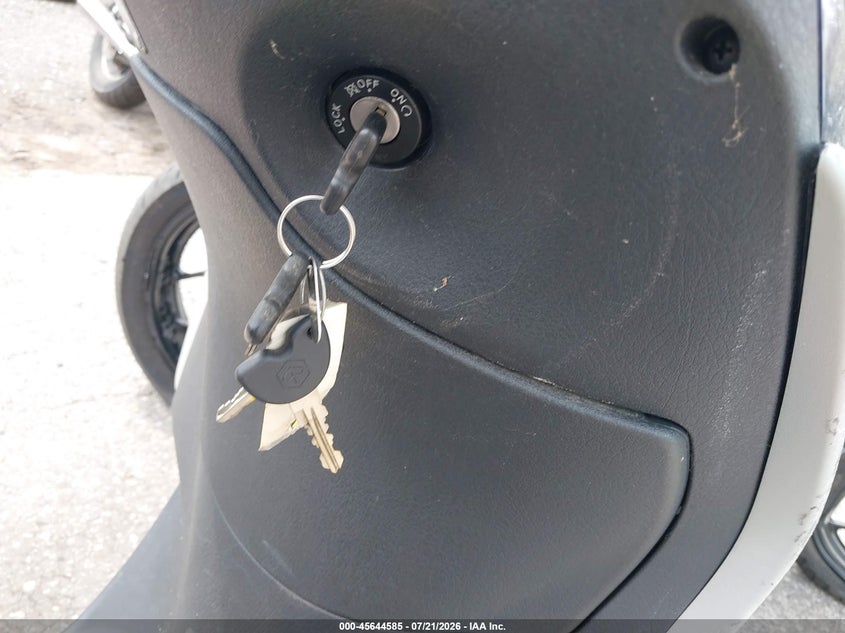 2010 Piaggio Fly 50 VIN: ZAPC446B6A4000109 Lot: 45644585