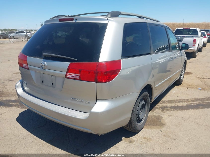 2004 TOYOTA SIENNA auction photo 4