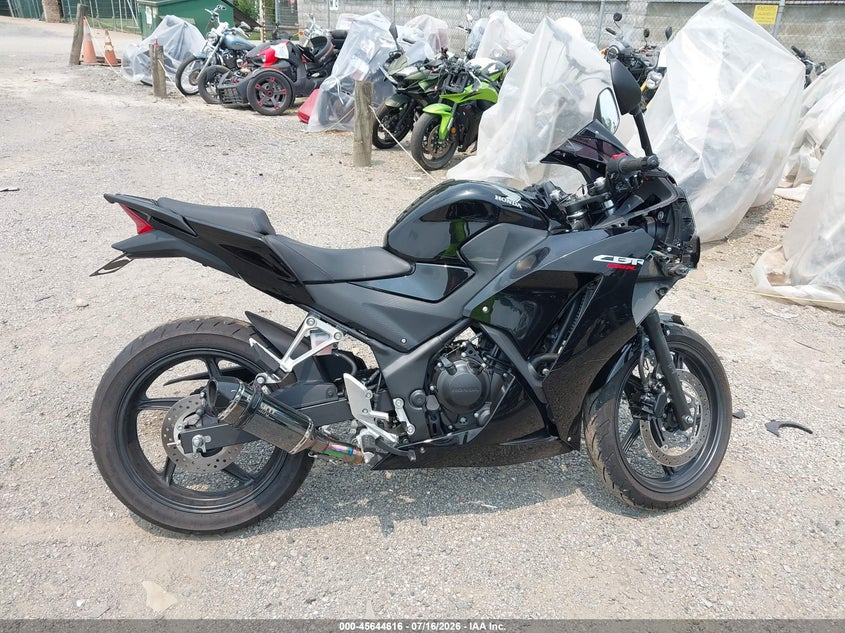 2016 Honda Cbr300 R VIN: MLHNC5107G5200196 Lot: 45644616