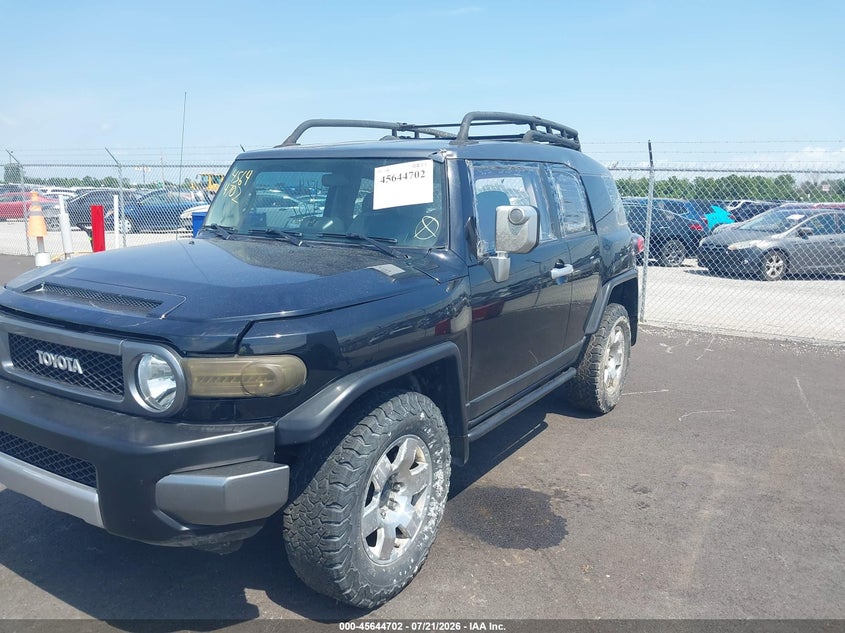 2007 TOYOTA FJ CRUISER auction photo 6