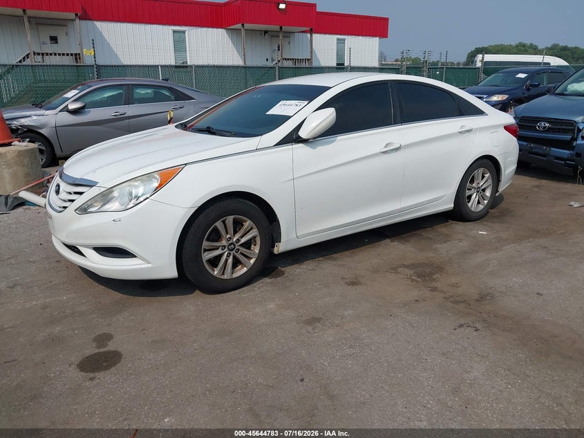 2013 Hyundai Sonata, Right Side, IAAI, VIN 5NPEB4AC0DH711271 — photo 2