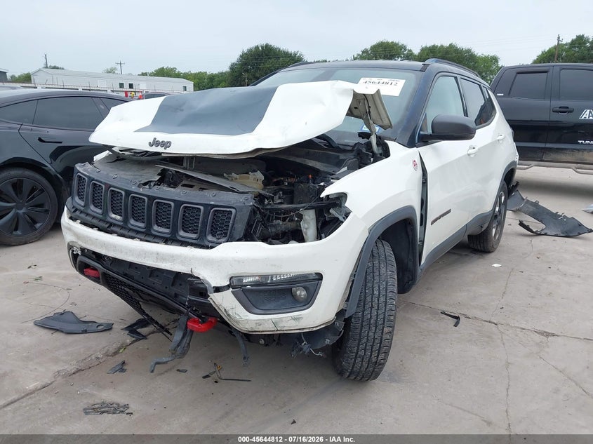 2018 JEEP COMPASS auction photo 2
