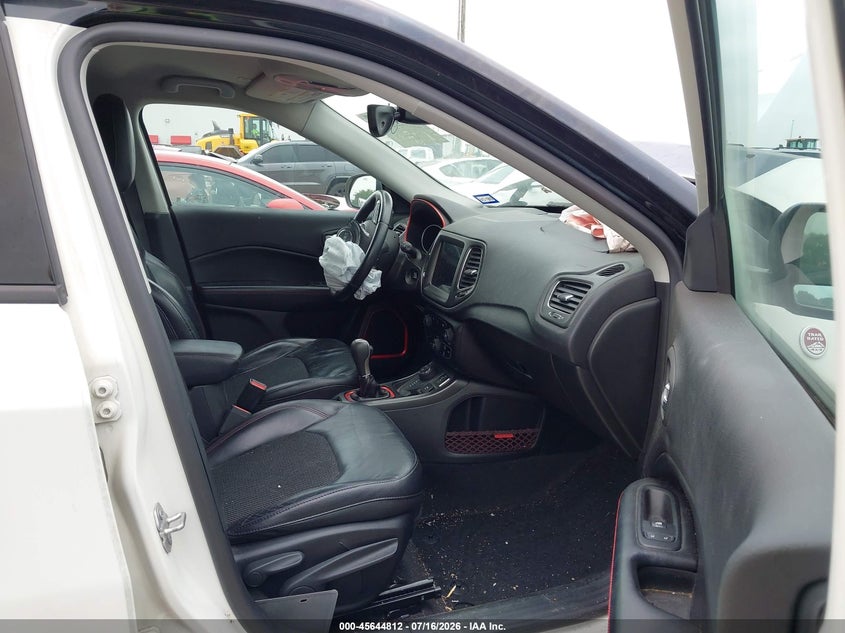 2018 JEEP COMPASS auction photo 5