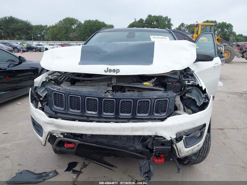 2018 JEEP COMPASS auction photo 6