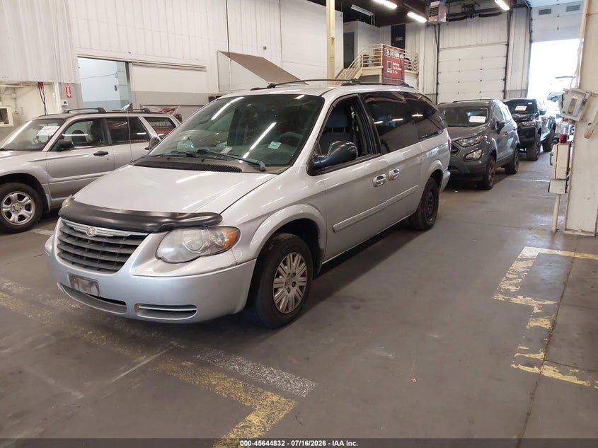 2005 Chrysler Town & Country Lx VIN: 2C4GP44R85R191013 Lot: 45644832