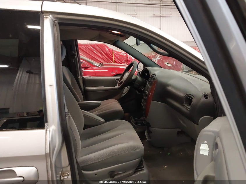 2005 Chrysler Town & Country Lx VIN: 2C4GP44R85R191013 Lot: 45644832