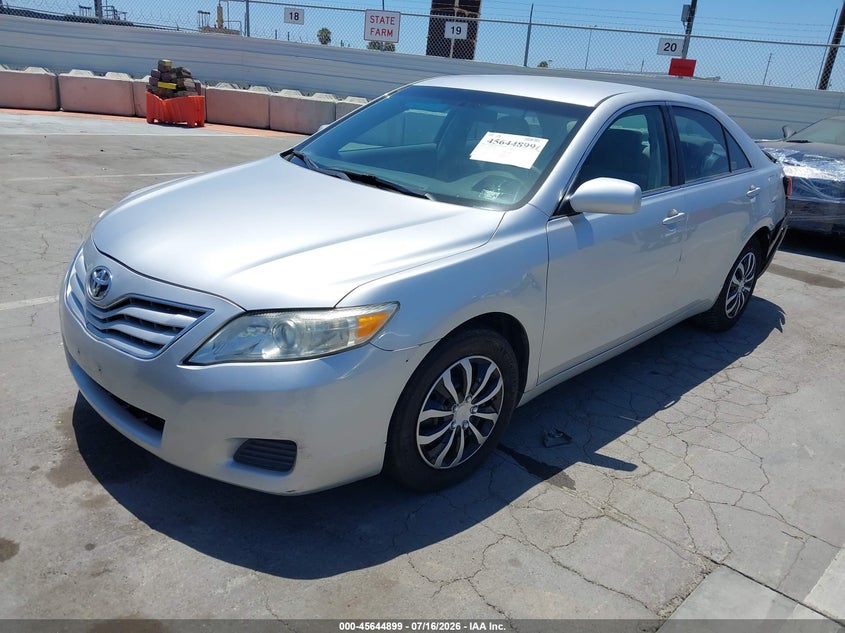 2011 TOYOTA CAMRY auction photo 2