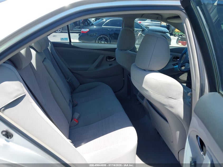 2011 TOYOTA CAMRY auction photo 8