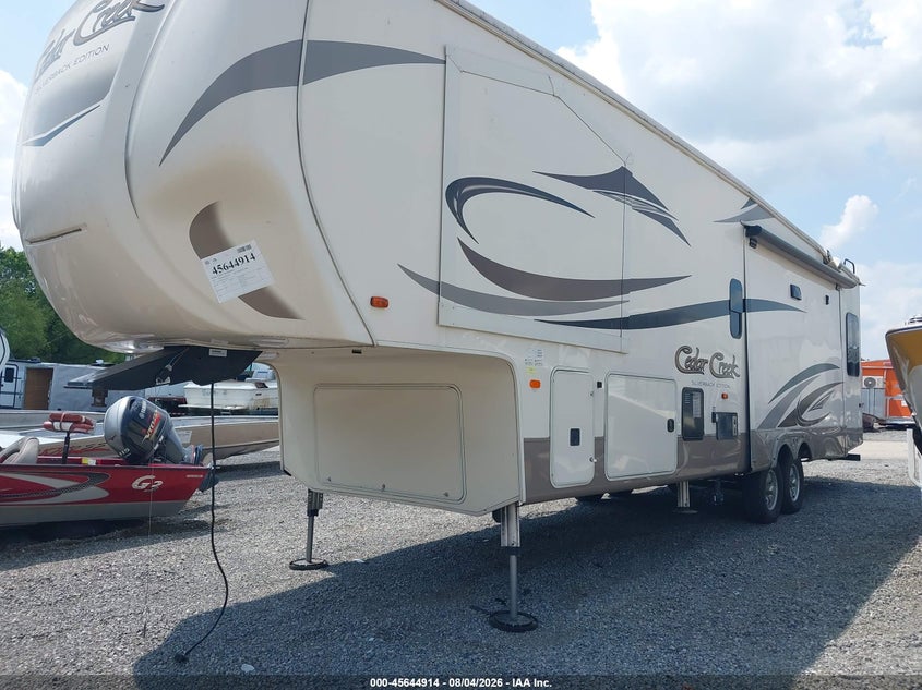 2017 CEDAR CREEK SILVERBACK SERIES 33 auction photo 2
