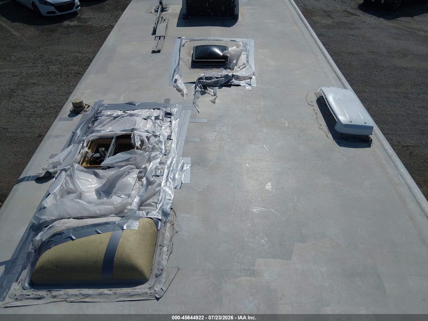 1999 CHEVROLET P30 auction photo 6