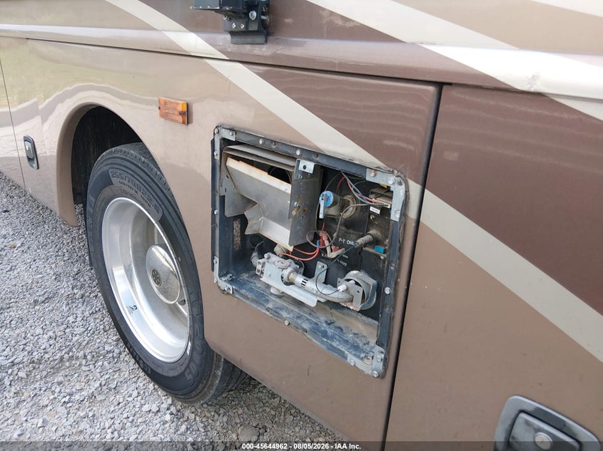 2007 FORD F550 auction photo 6