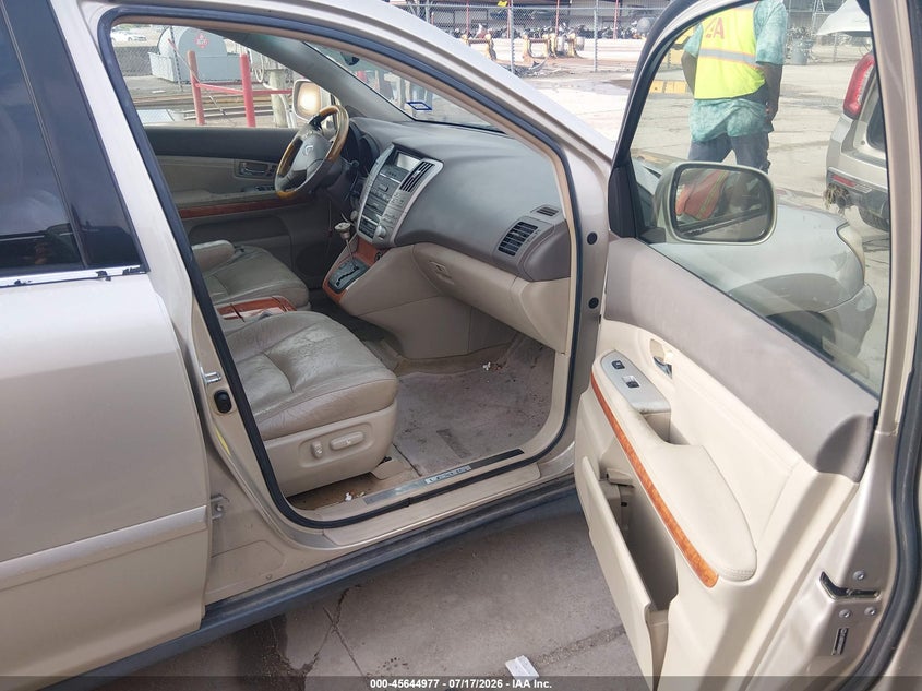 2004 LEXUS RX 330 auction photo 5