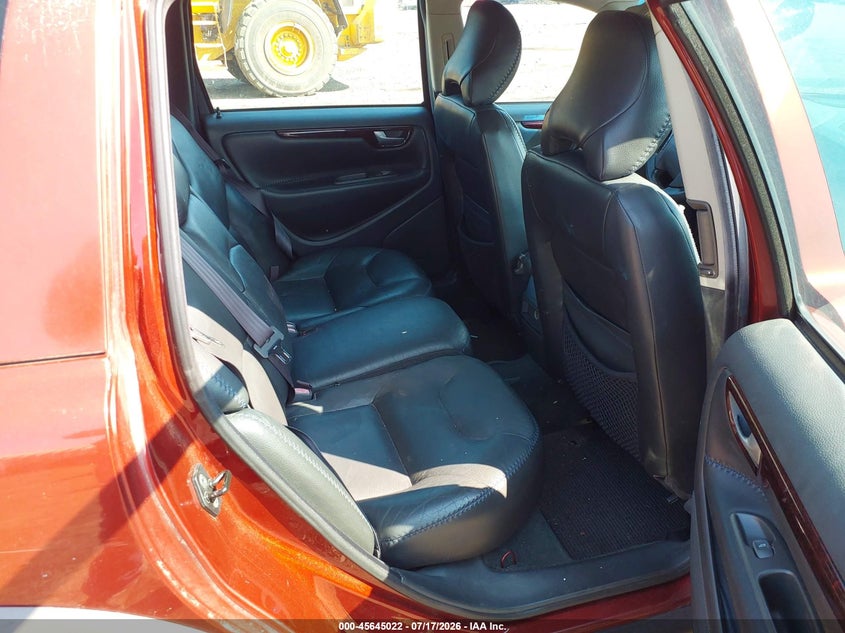 2001 Volvo V70 VIN: 2YV1SZ58D91104017 Lot: 45645022