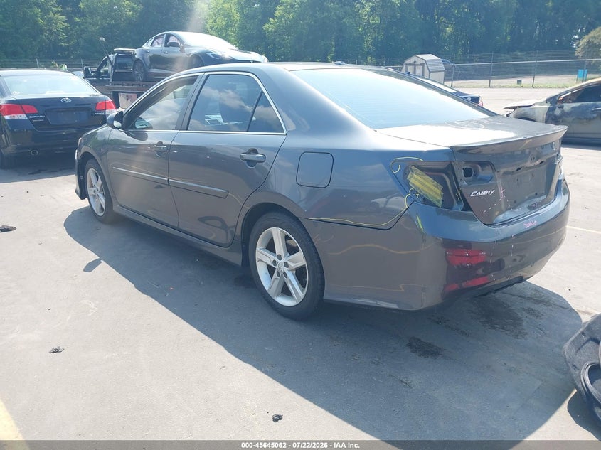 2013 TOYOTA CAMRY auction photo 3