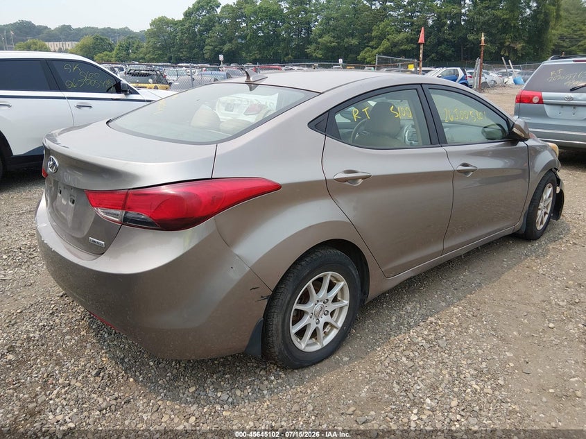 2012 HYUNDAI ELANTRA auction photo 4