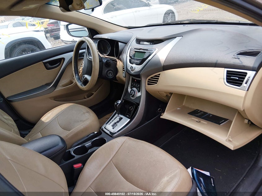 2012 HYUNDAI ELANTRA auction photo 5