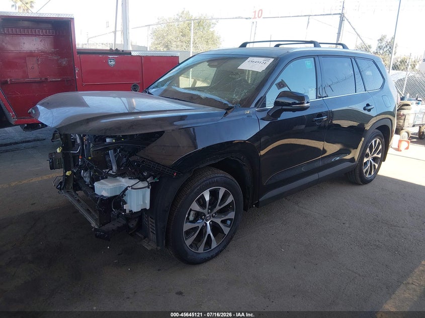 2026 TOYOTA GRAND HIGHLANDER HYBRID auction photo 2