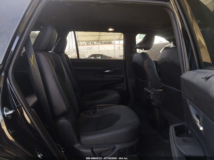 2026 TOYOTA GRAND HIGHLANDER HYBRID auction photo 8
