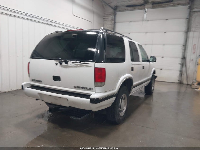 1997 CHEVROLET BLAZER auction photo 4