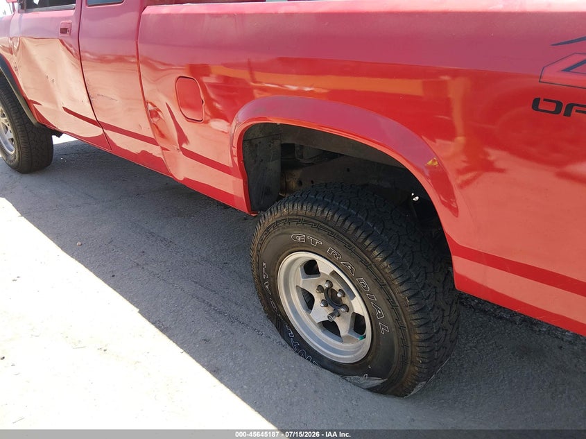 1992 Dodge Dakota VIN: 1B7GG23Y8NS667689 Lot: 45645187