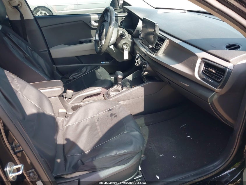 2021 KIA RIO auction photo 5