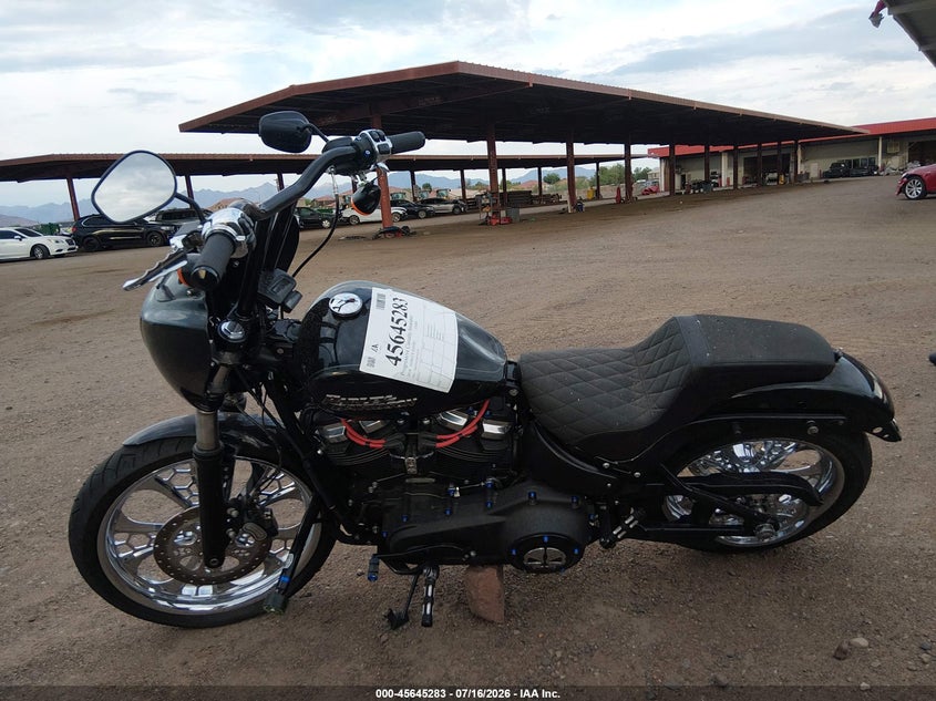 2018 Harley-Davidson Fxbb Street Bob VIN: 1HD1YJJ12JC032523 Lot: 45645283