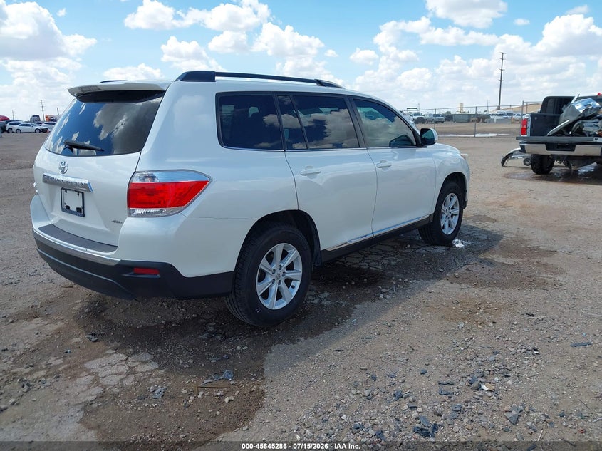 2013 TOYOTA HIGHLANDER auction photo 4