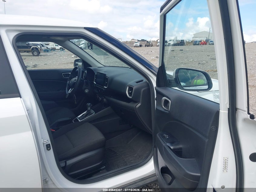 2021 HYUNDAI VENUE auction photo 5
